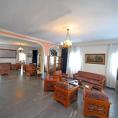 Babis Hotel Karterádos