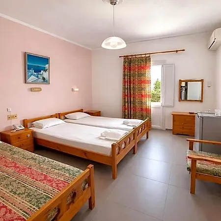 Babis Hotel *
